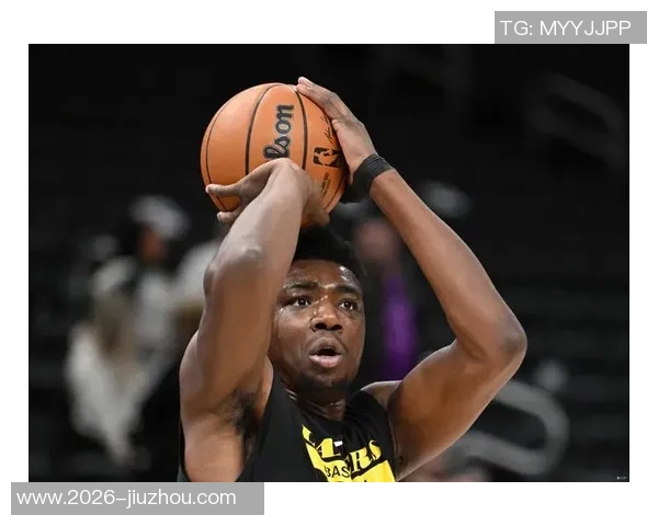 托马斯布莱恩特绝杀被帽怒推摄像头引发热议