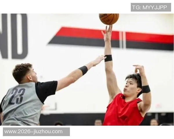 罗威飚中三分再度坐第一排杨瀚森与队友们欢乐庆祝瞬间回顾