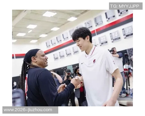 格兰特谈杨瀚森跑位配合能力语言障碍影响沟通效果