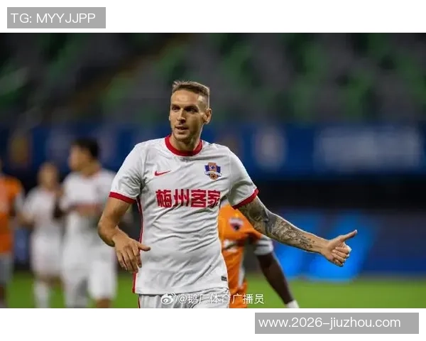 十人新鹏城客场发威杜加利奇破门助球队2-0领先三镇 十人新鹏城客场发威杜加利奇破门助球队2-0领先三镇