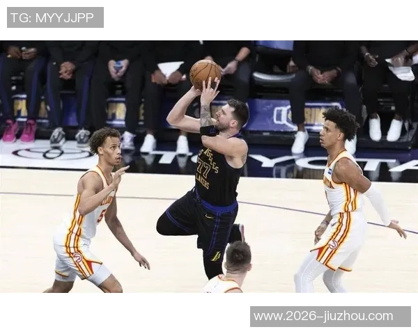 NBA实力榜更新雷霆继续领跑马刺强势进入前三湖人排名下滑至第十二位